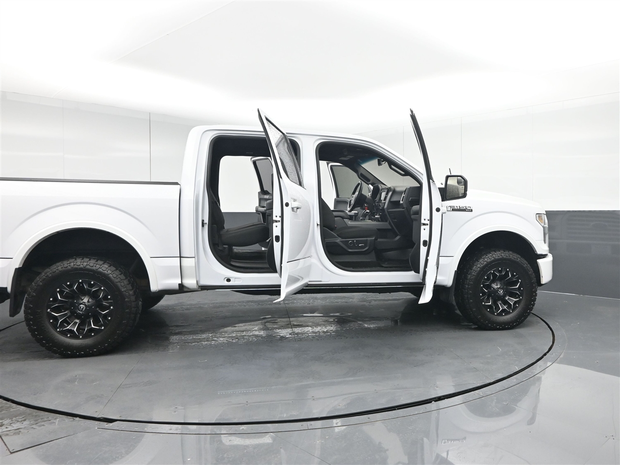 Ford F-150 XLT SuperCrew 5.5-ft. Bed 4WD 2016