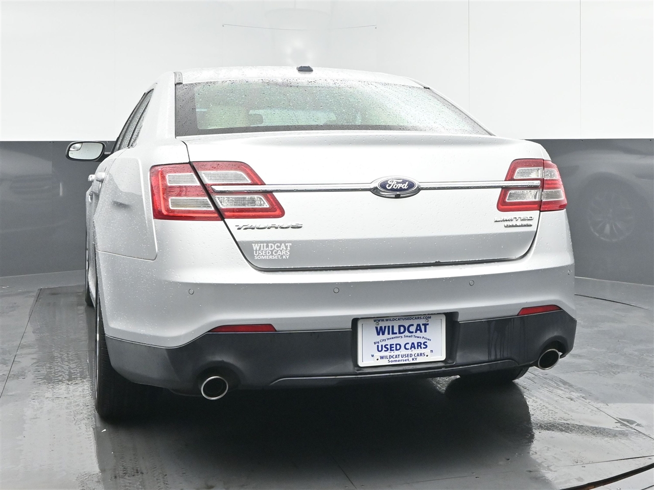 Ford Taurus Limited FWD 2014