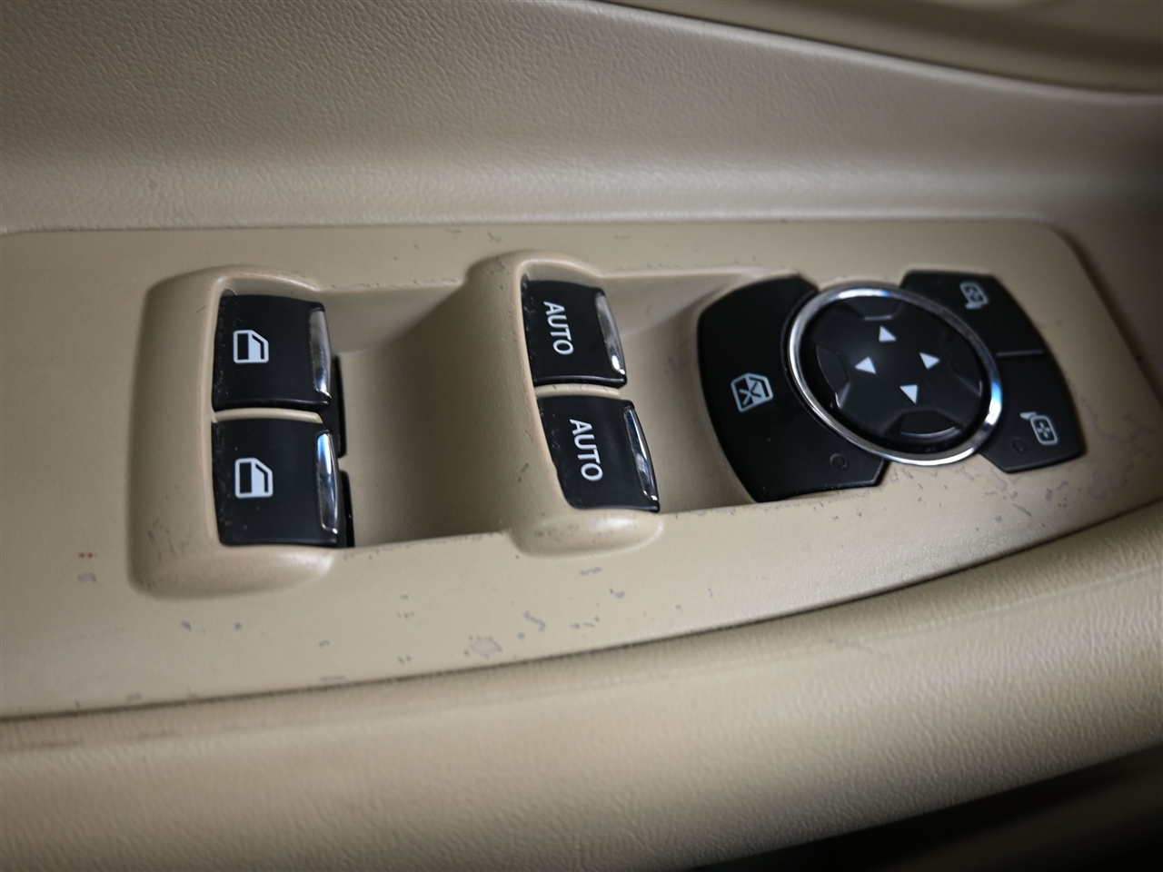 Ford Taurus Limited FWD 2014