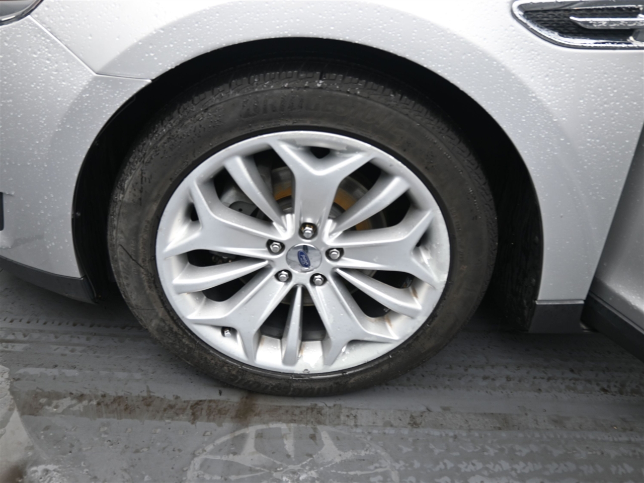 Ford Taurus Limited FWD 2014