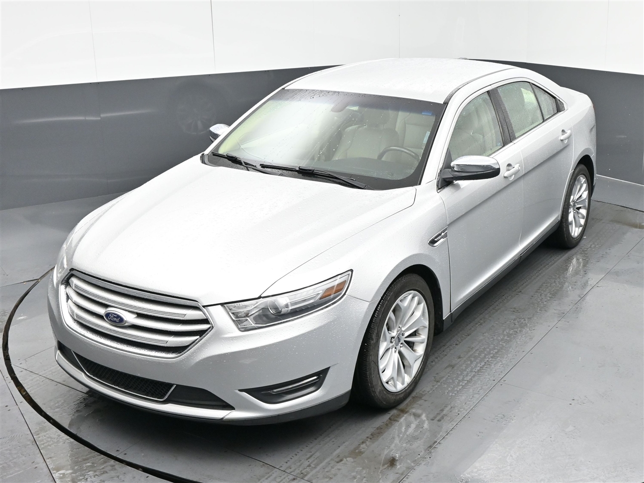 Ford Taurus Limited FWD 2014