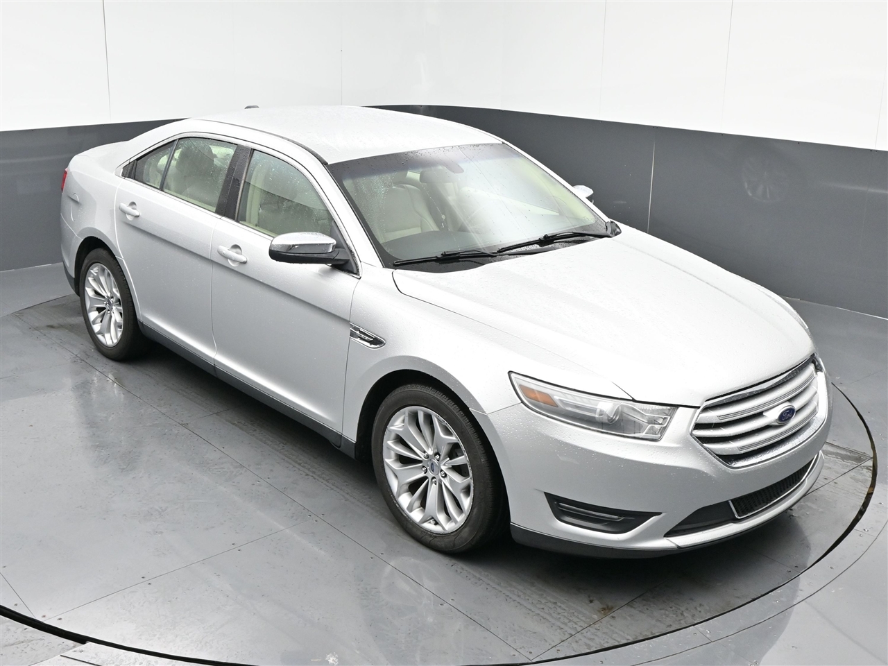 Ford Taurus Limited FWD 2014
