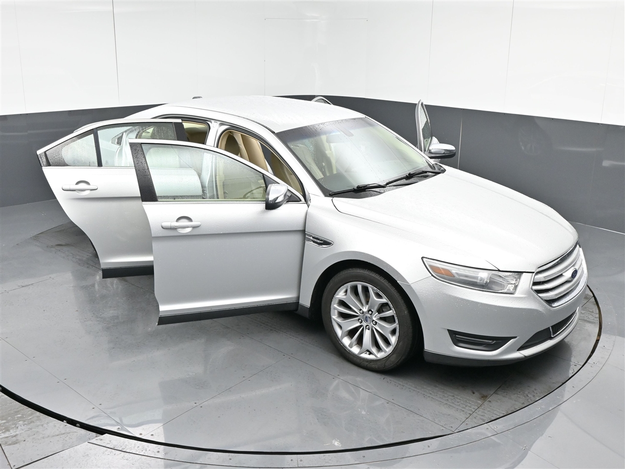 Ford Taurus Limited FWD 2014