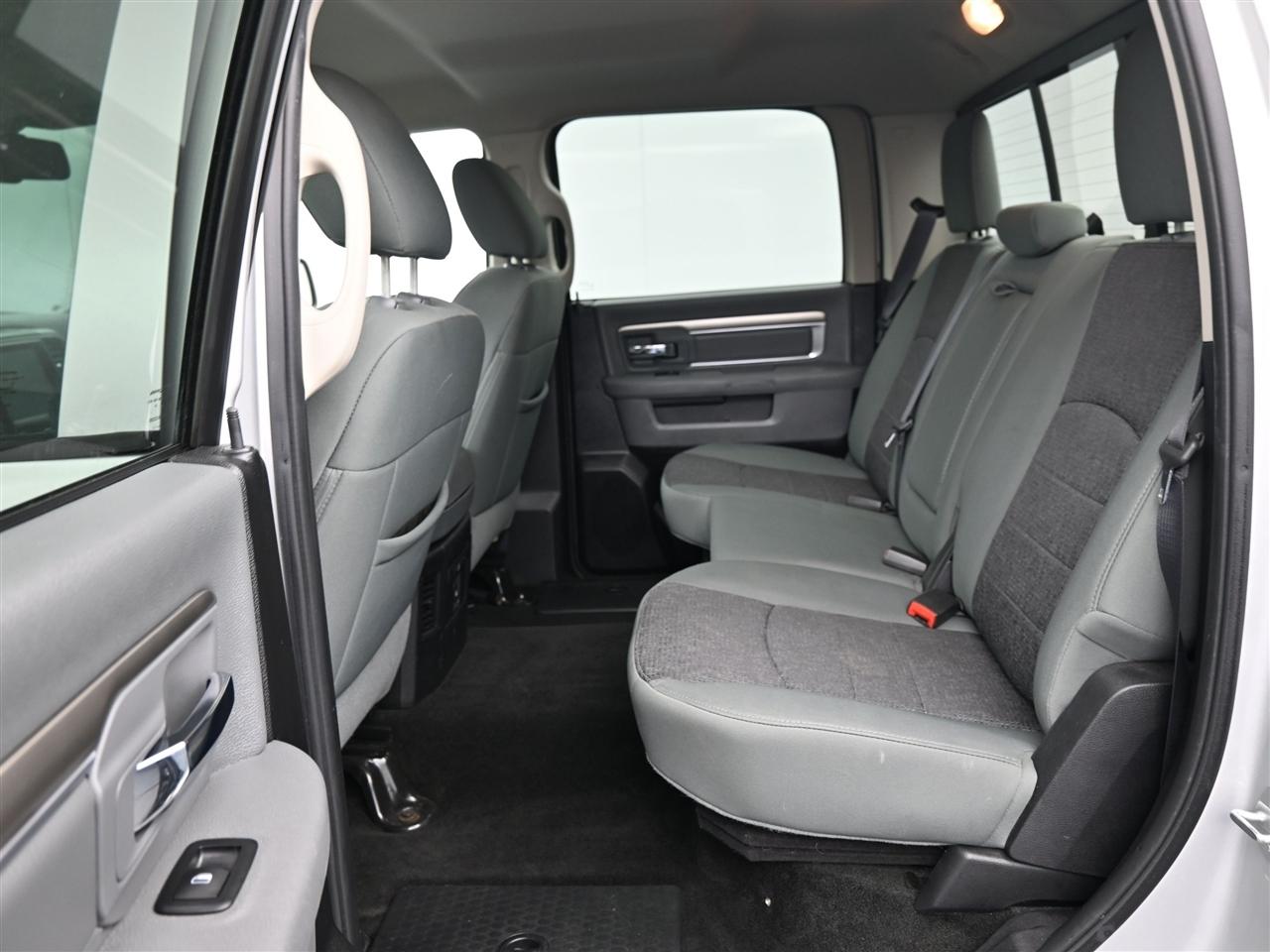 RAM 1500 SLT Crew Cab SWB 4WD 2015