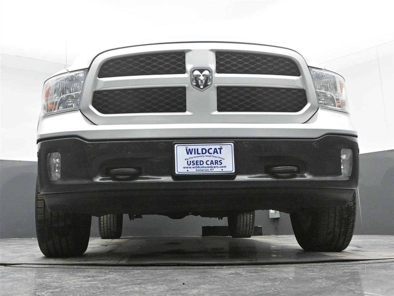 RAM 1500 SLT Crew Cab SWB 4WD 2015