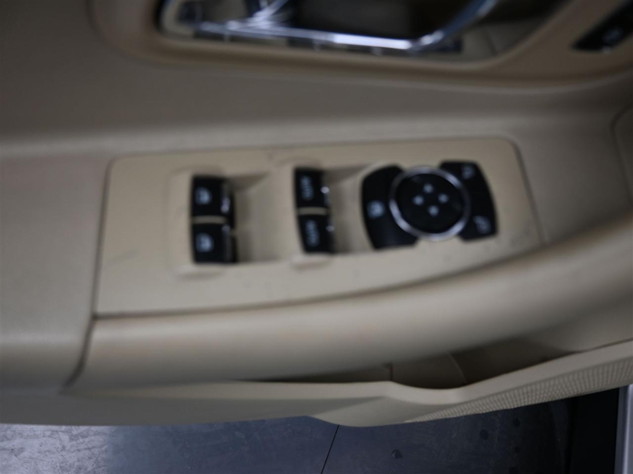 Ford Taurus Limited FWD 2018