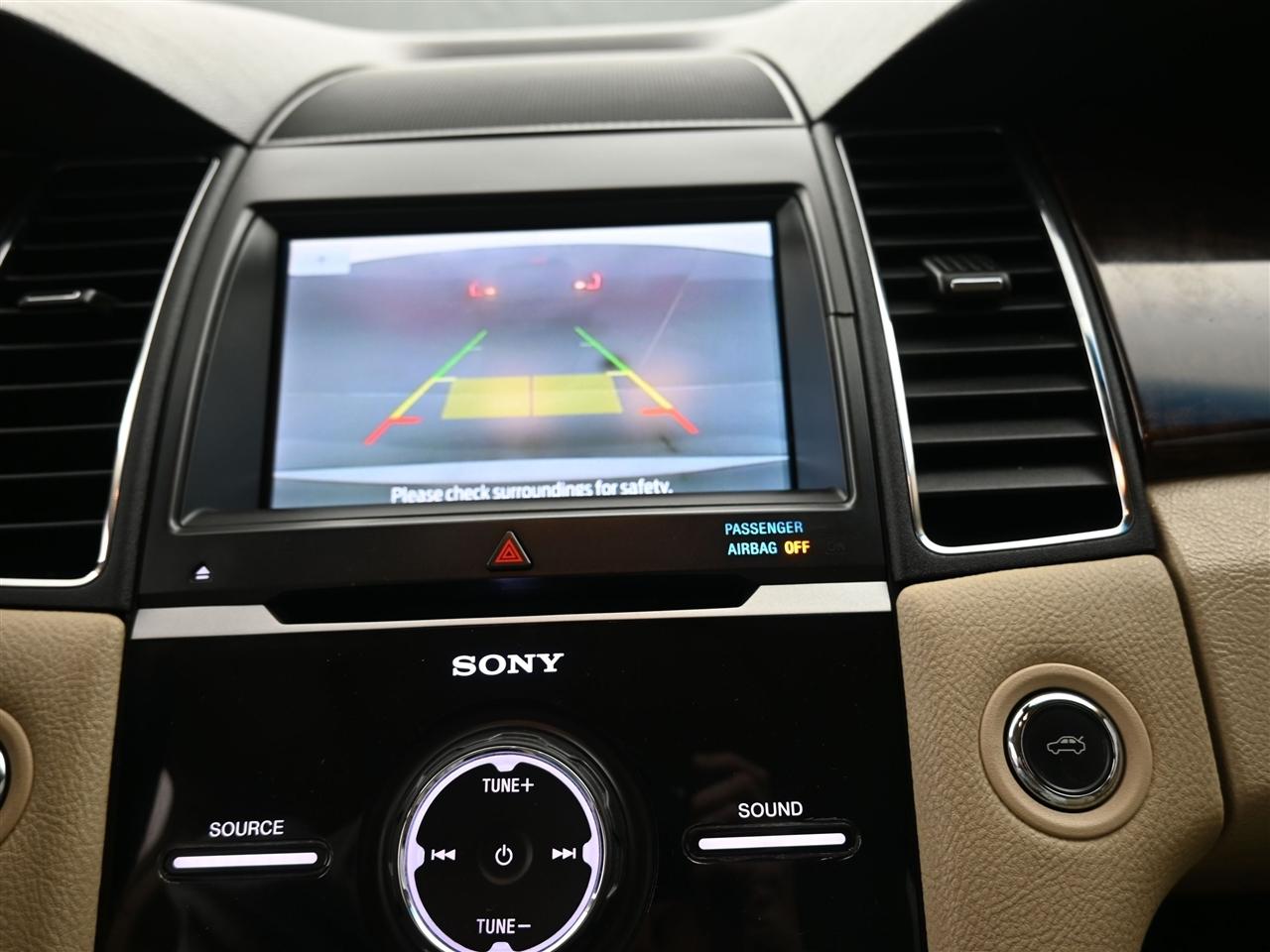 Ford Taurus Limited FWD 2018