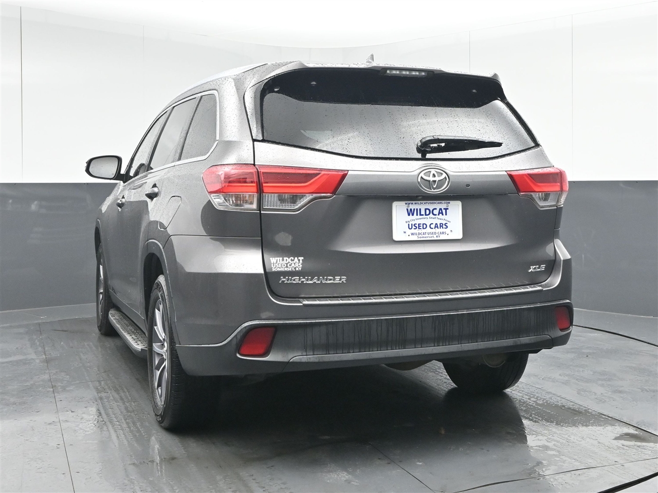 Toyota Highlander XLE FWD V6 2019