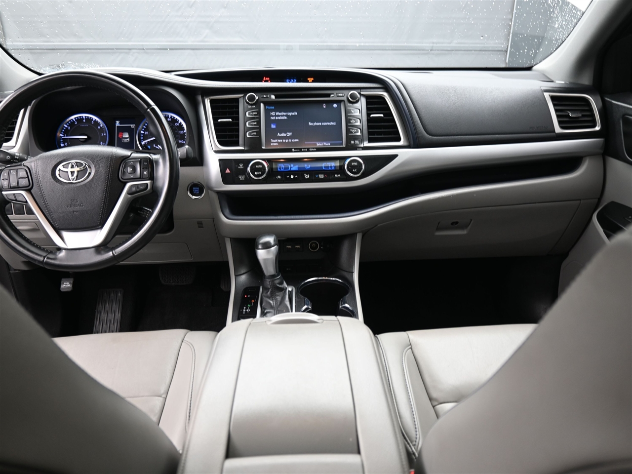 Toyota Highlander XLE FWD V6 2019