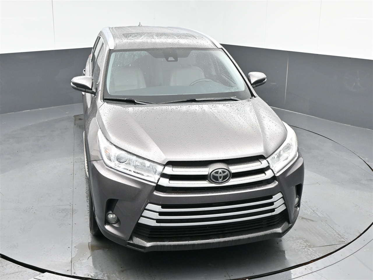 Toyota Highlander XLE FWD V6 2019