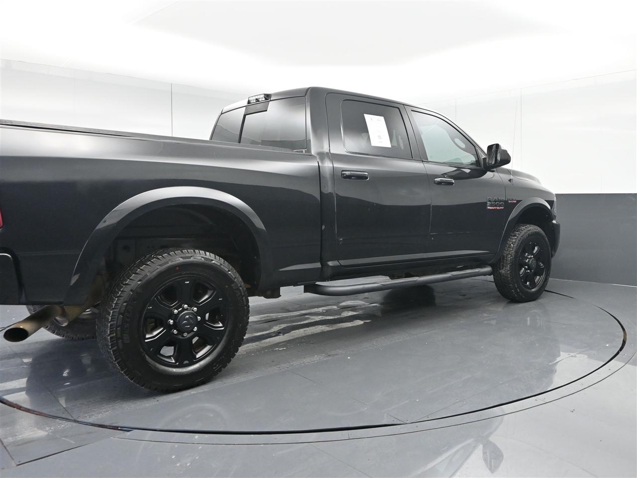 RAM 2500 Laramie Crew Cab SWB 4WD 2017