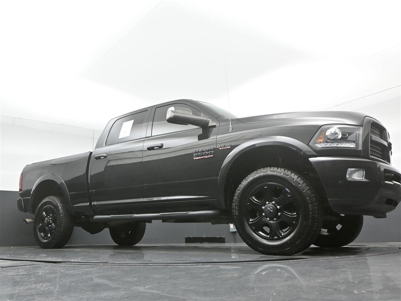 RAM 2500 Laramie Crew Cab SWB 4WD 2017