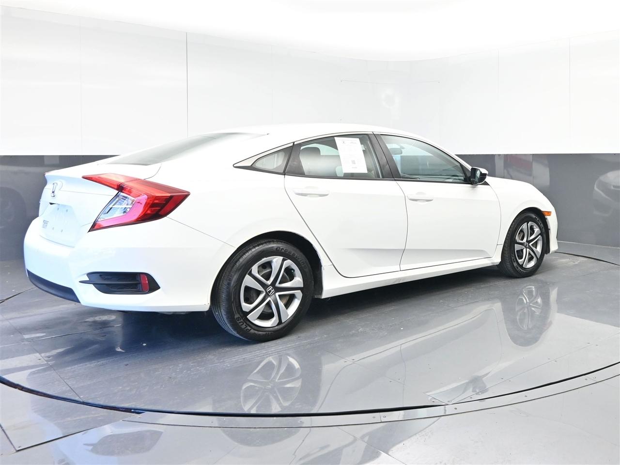 Honda Civic LX Sedan CVT 2017