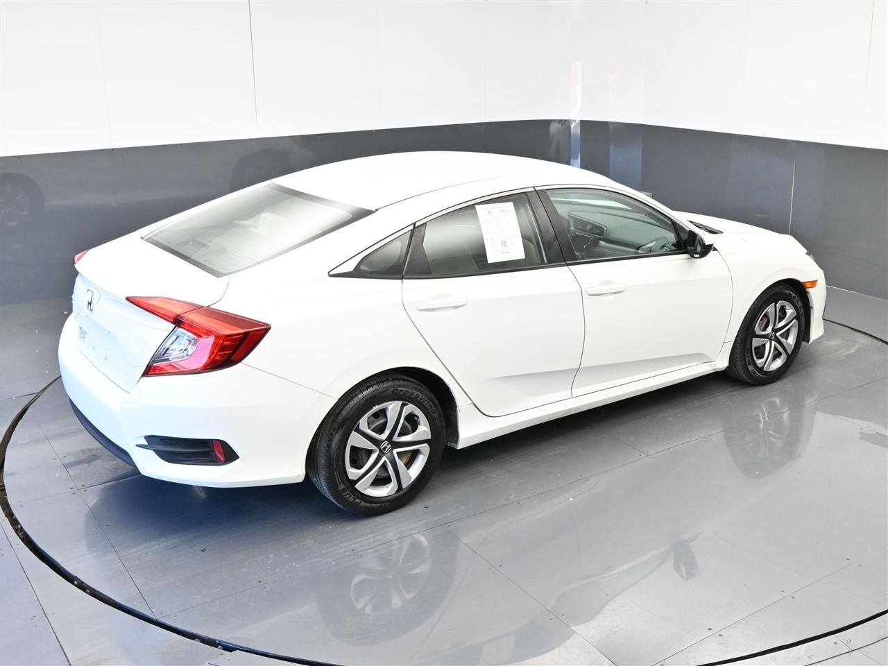 Honda Civic LX Sedan CVT 2017