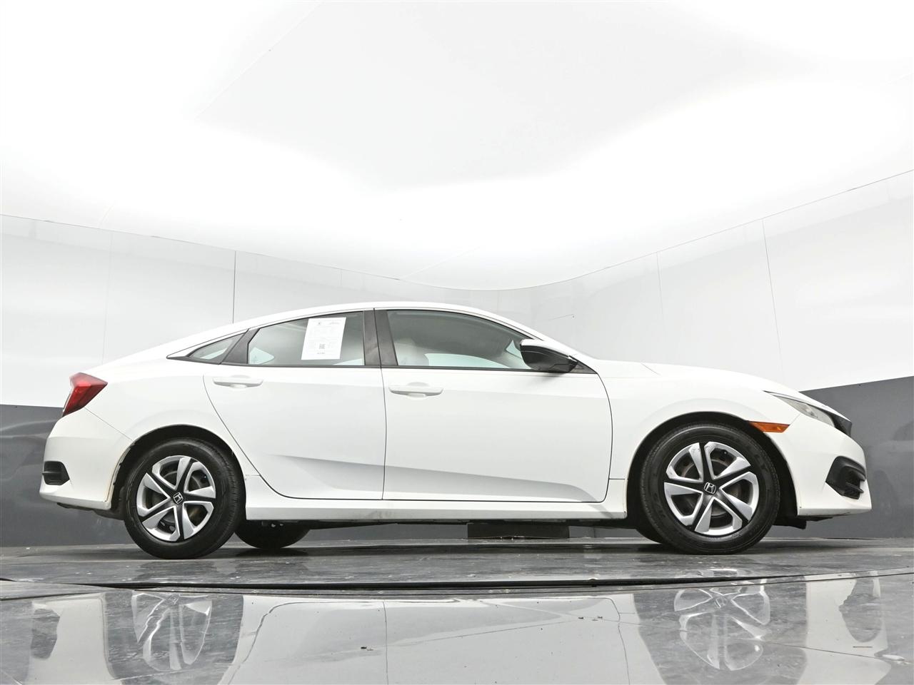 Honda Civic LX Sedan CVT 2017