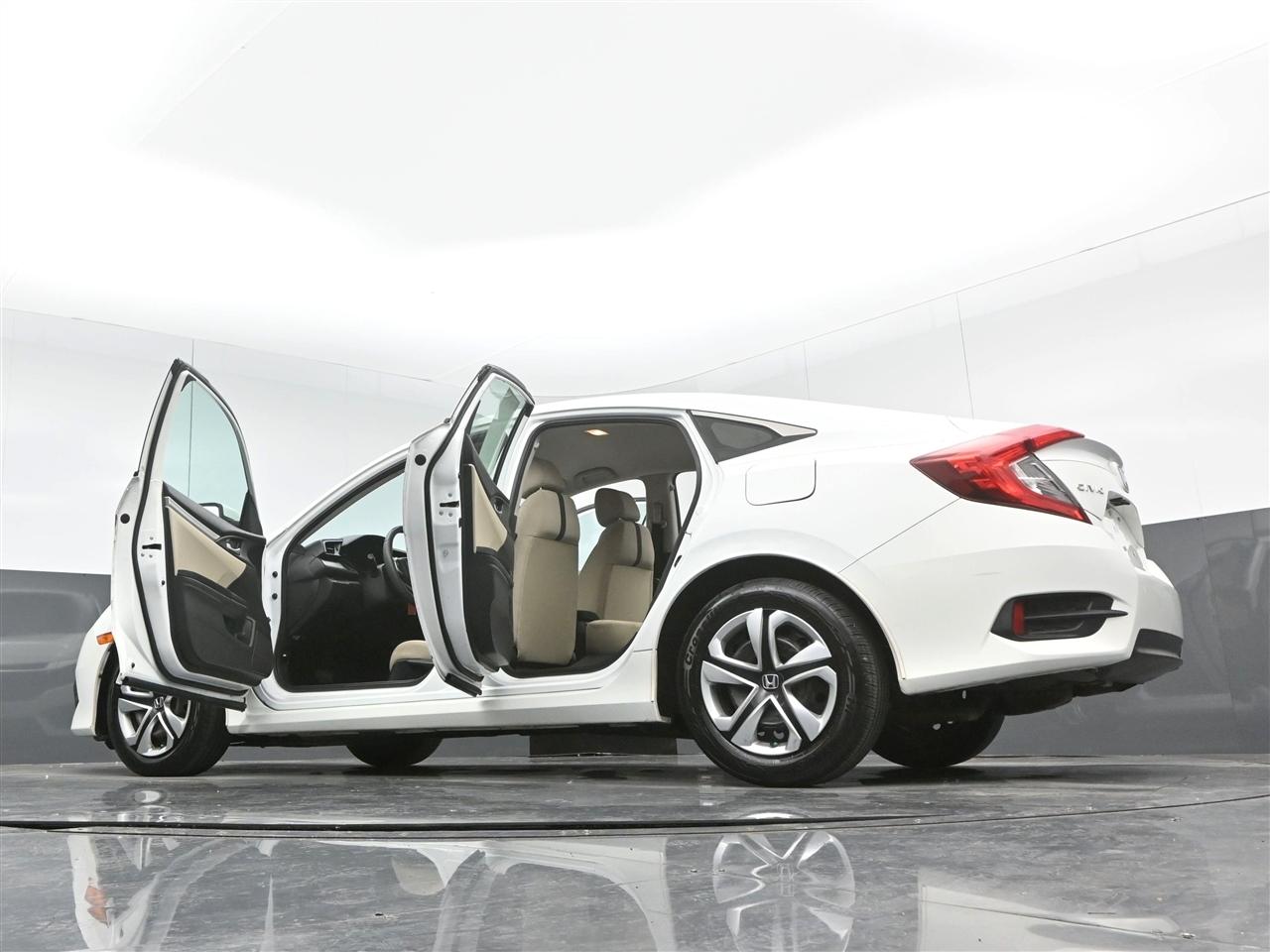 Honda Civic LX Sedan CVT 2017