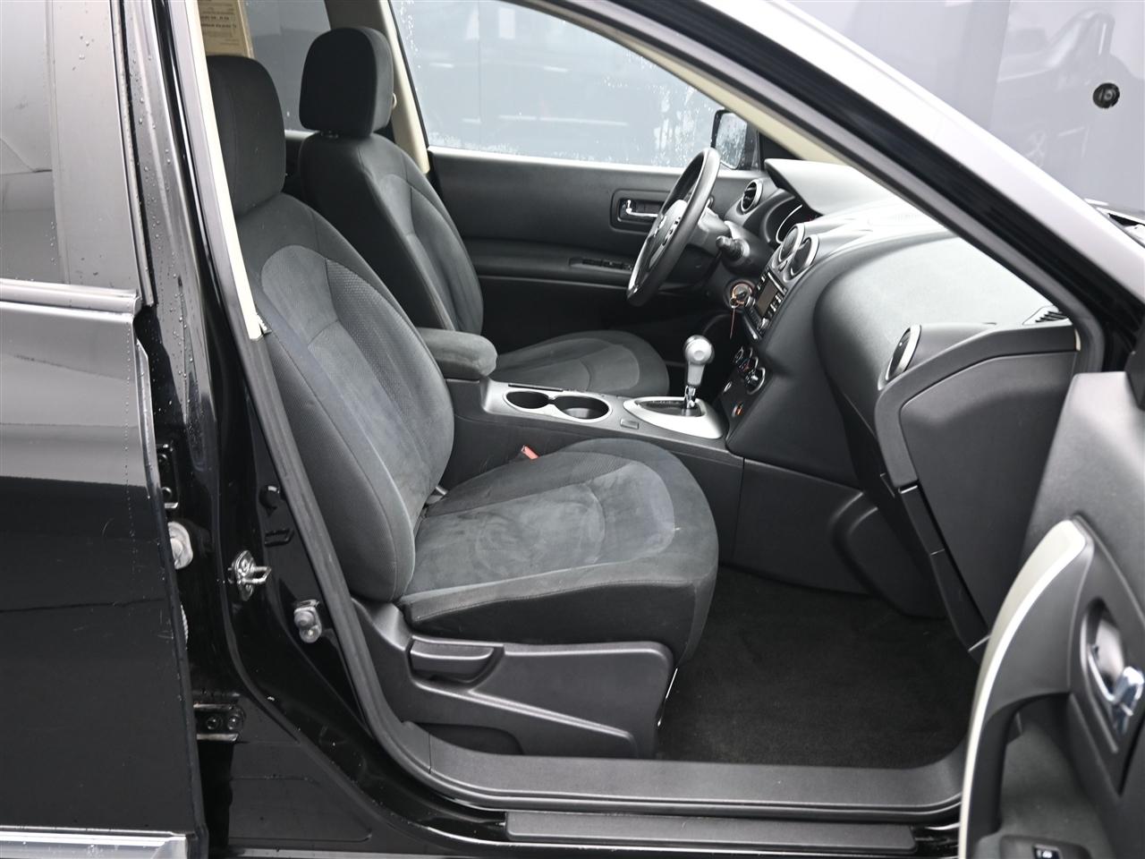 Nissan Rogue S 2WD 2013