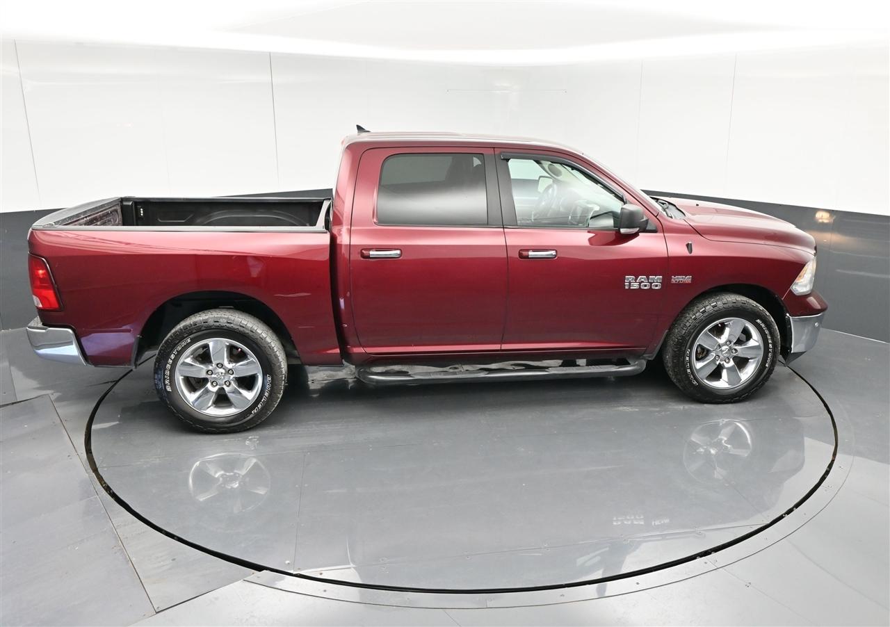 RAM 1500 SLT Crew Cab SWB 2WD 2017