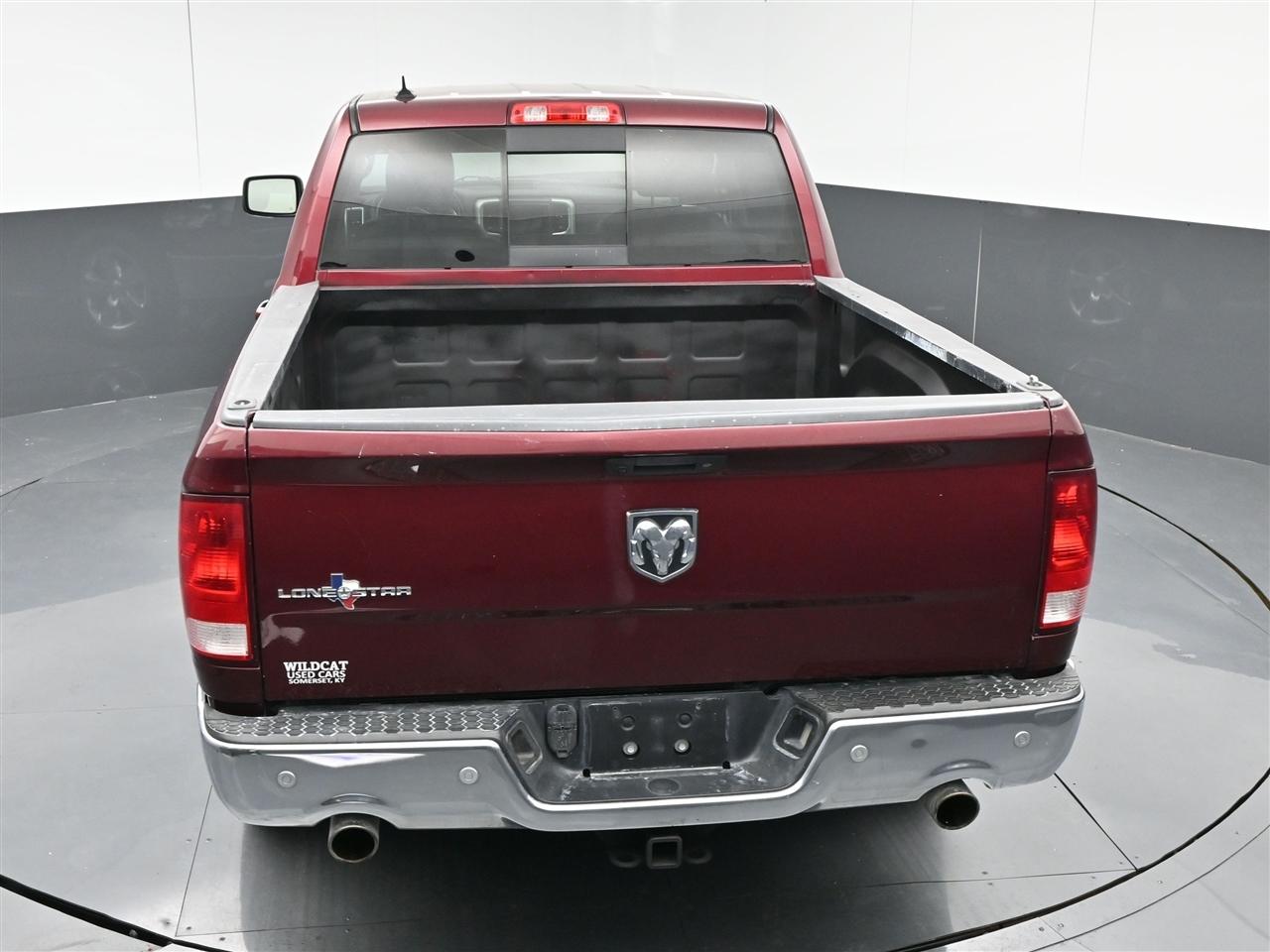 RAM 1500 SLT Crew Cab SWB 2WD 2017