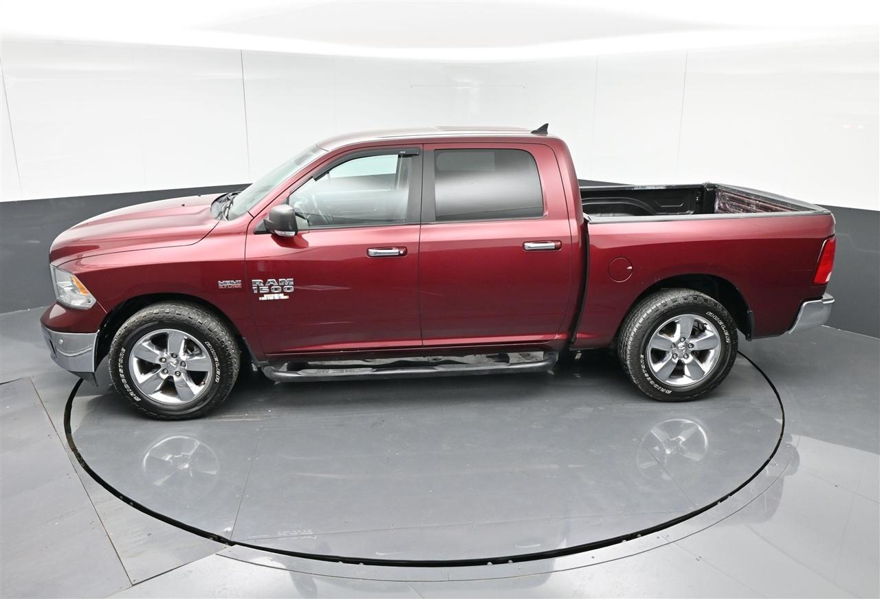 RAM 1500 SLT Crew Cab SWB 2WD 2017