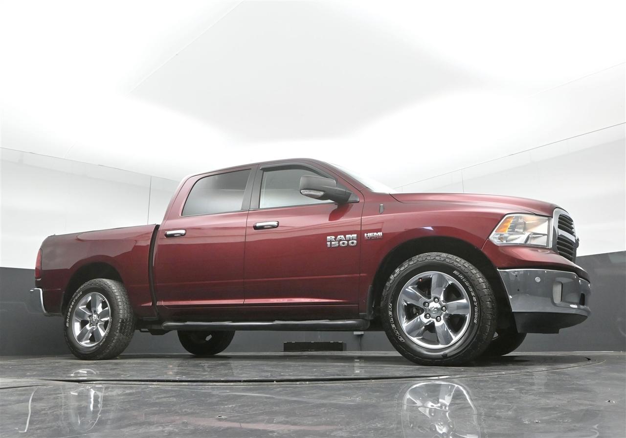RAM 1500 SLT Crew Cab SWB 2WD 2017
