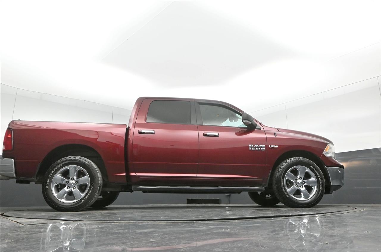 RAM 1500 SLT Crew Cab SWB 2WD 2017
