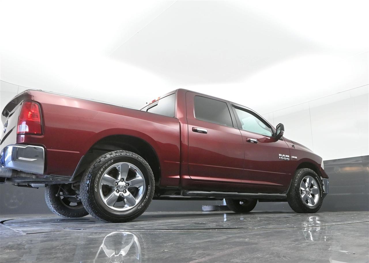 RAM 1500 SLT Crew Cab SWB 2WD 2017