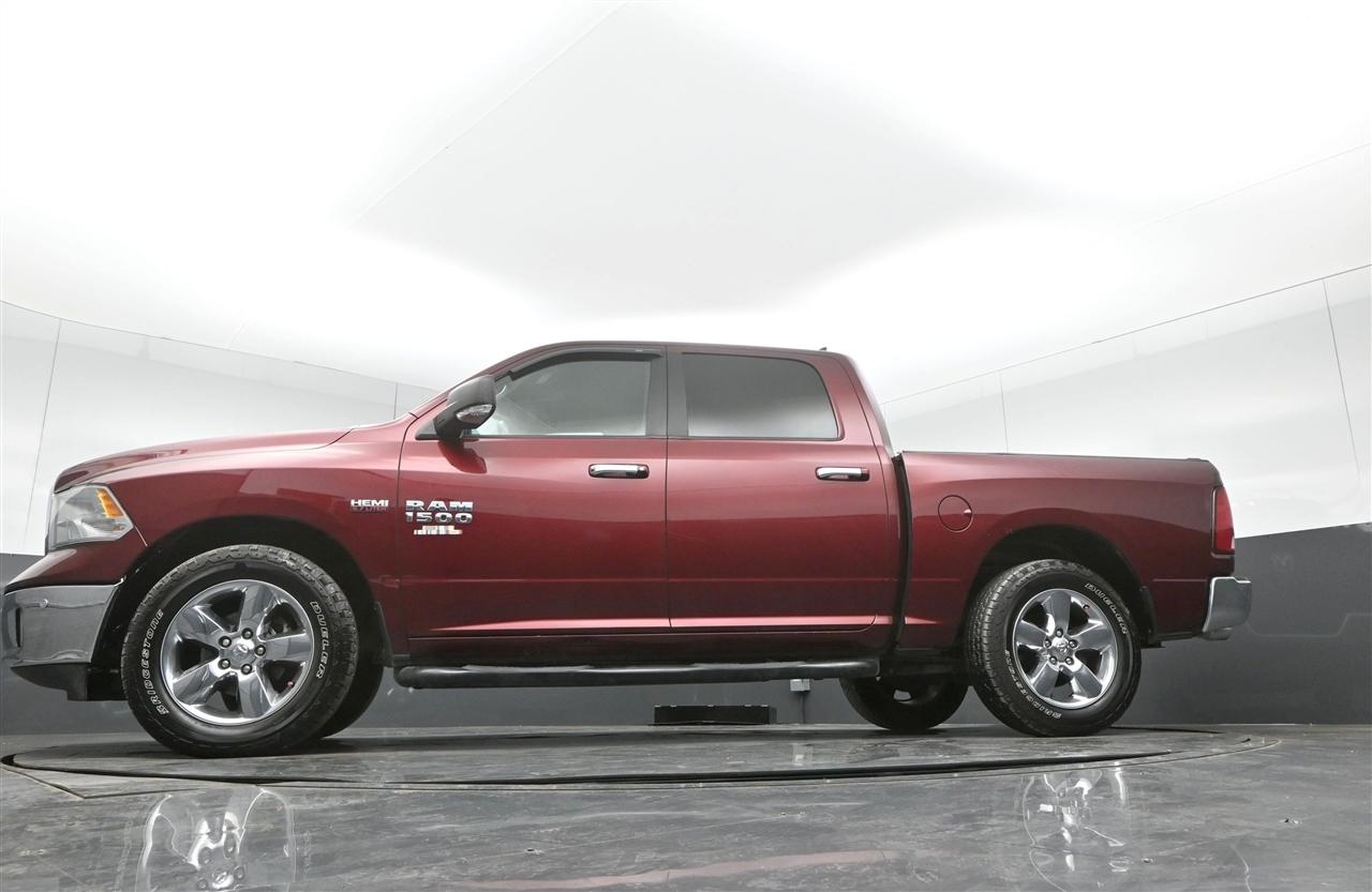 RAM 1500 SLT Crew Cab SWB 2WD 2017