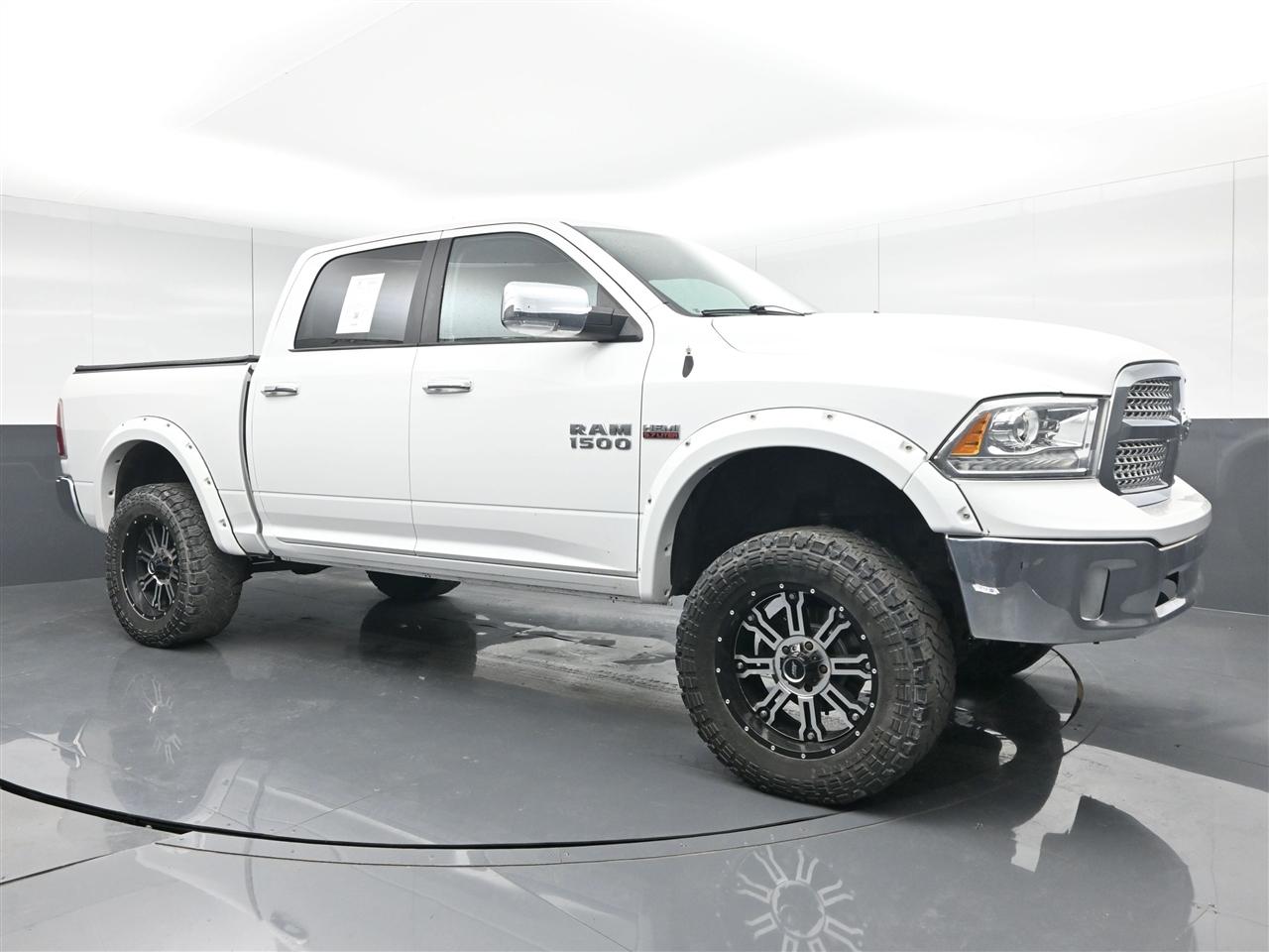 RAM 1500 Laramie Crew Cab SWB 4WD 2018