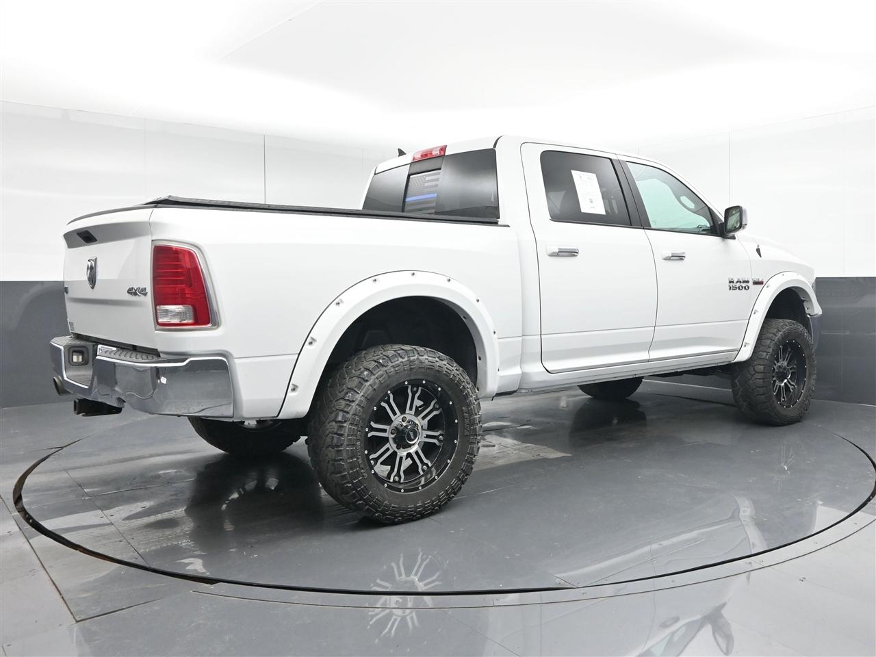 RAM 1500 Laramie Crew Cab SWB 4WD 2018