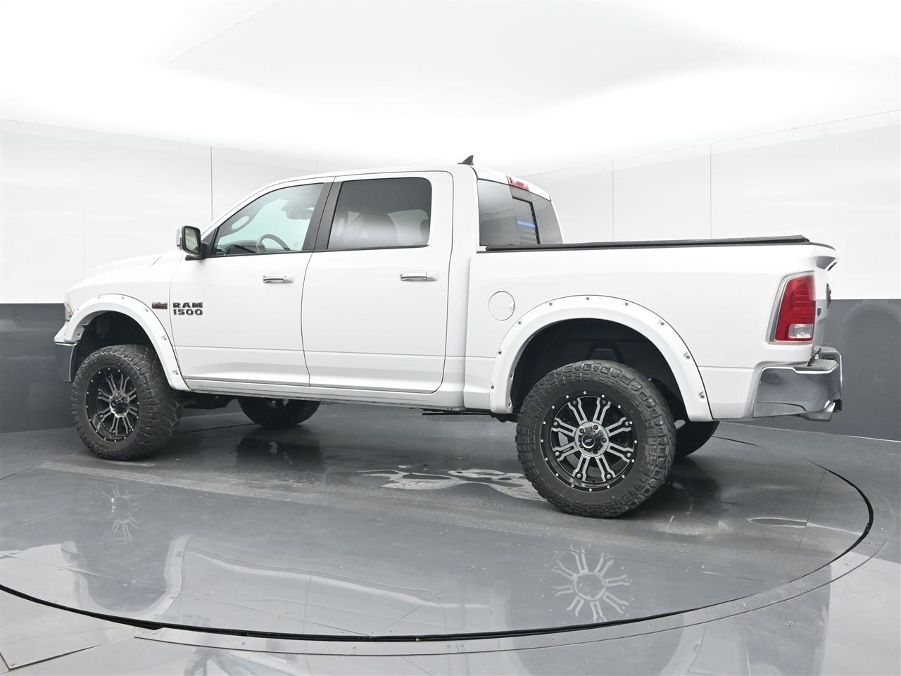 RAM 1500 Laramie Crew Cab SWB 4WD 2018