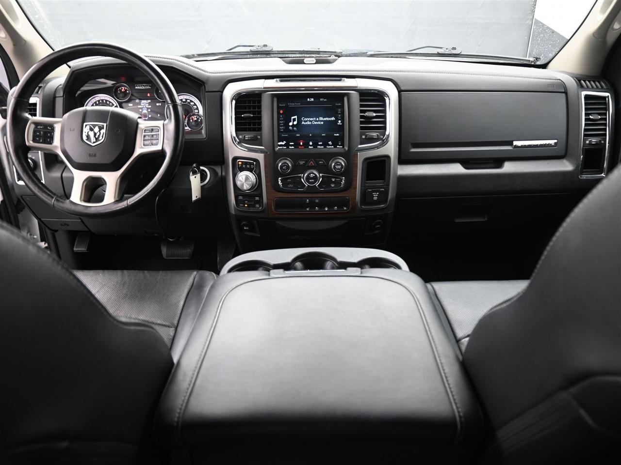RAM 1500 Laramie Crew Cab SWB 4WD 2018
