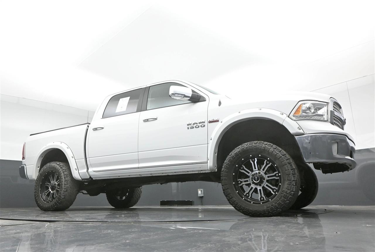 RAM 1500 Laramie Crew Cab SWB 4WD 2018