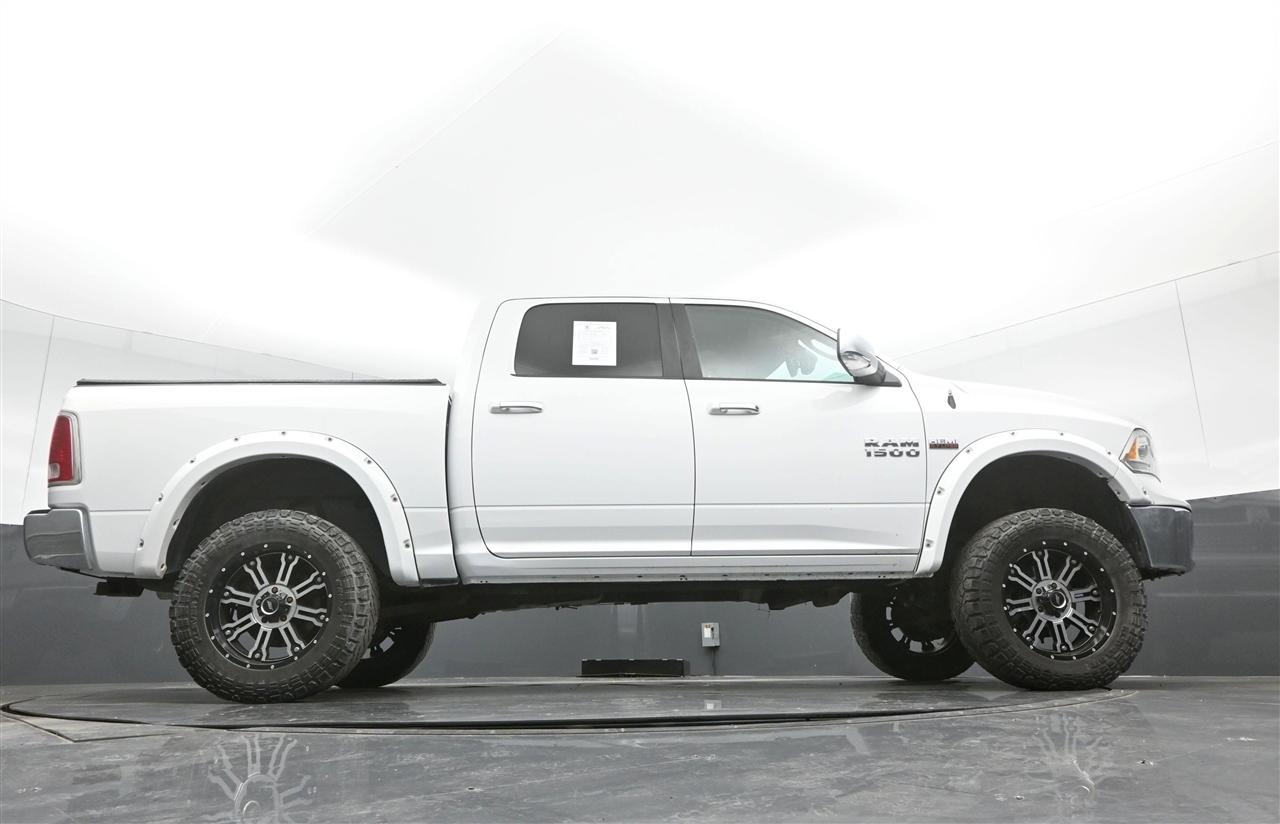 RAM 1500 Laramie Crew Cab SWB 4WD 2018