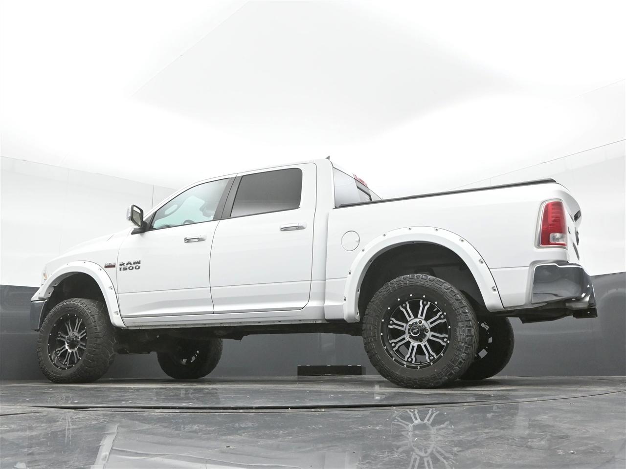 RAM 1500 Laramie Crew Cab SWB 4WD 2018