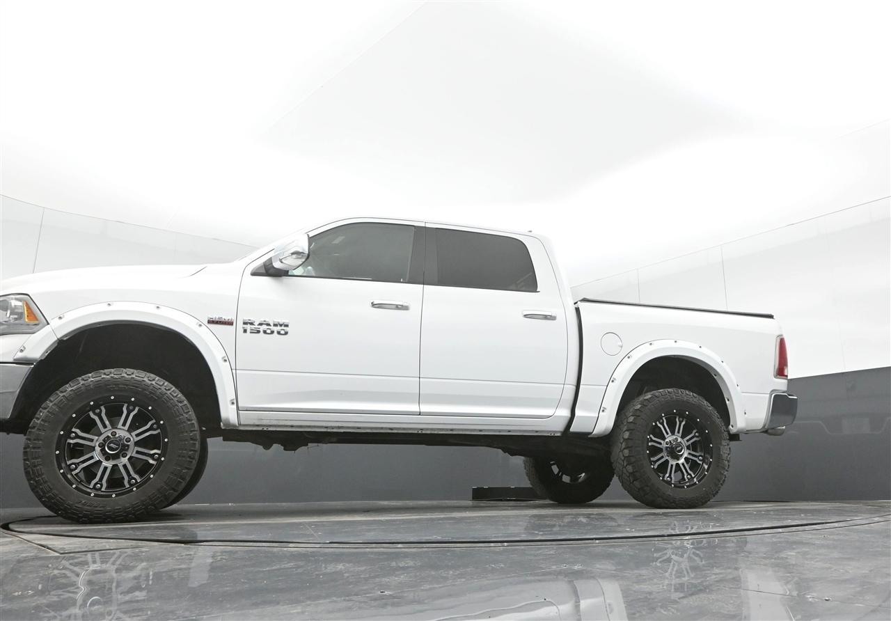 RAM 1500 Laramie Crew Cab SWB 4WD 2018