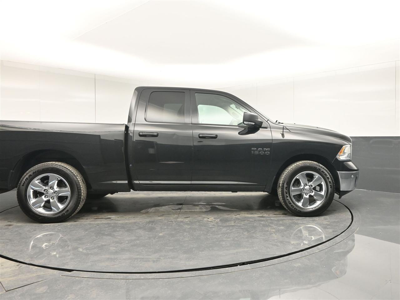 RAM 1500 SLT Quad Cab 4WD 2018