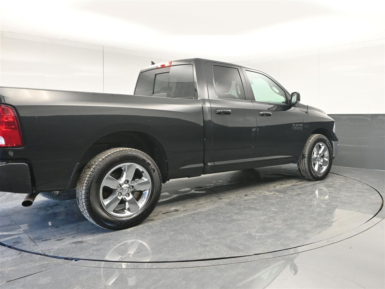 RAM 1500 SLT Quad Cab 4WD 2018