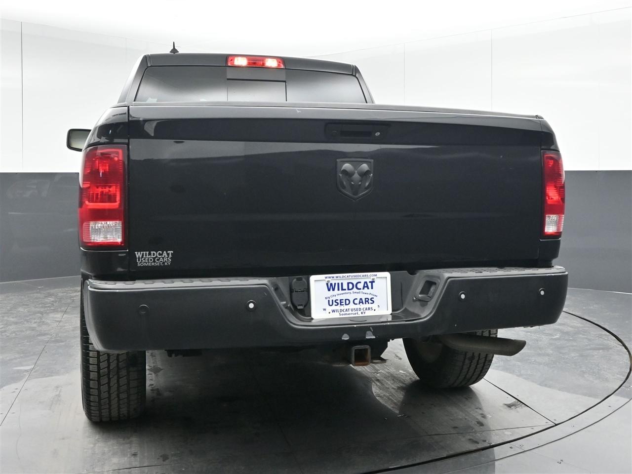 RAM 1500 SLT Quad Cab 4WD 2018
