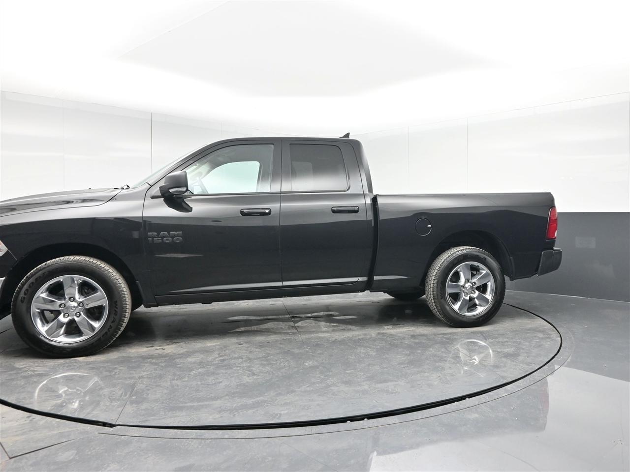 RAM 1500 SLT Quad Cab 4WD 2018