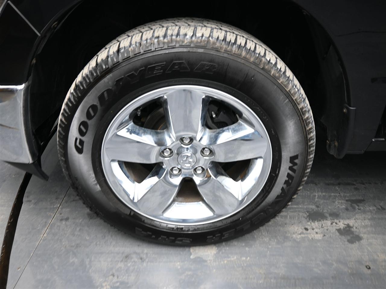 RAM 1500 SLT Quad Cab 4WD 2018