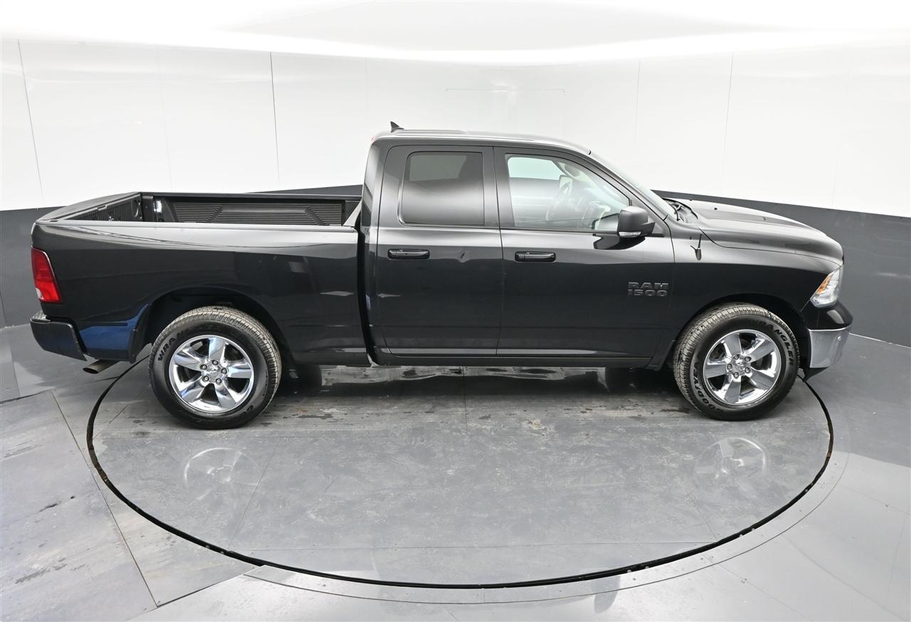 RAM 1500 SLT Quad Cab 4WD 2018