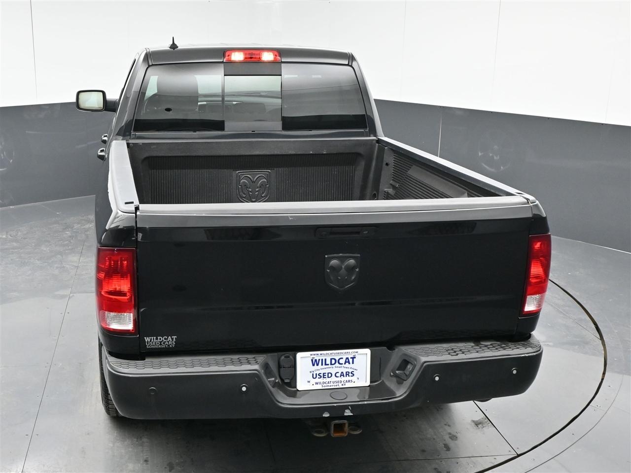 RAM 1500 SLT Quad Cab 4WD 2018