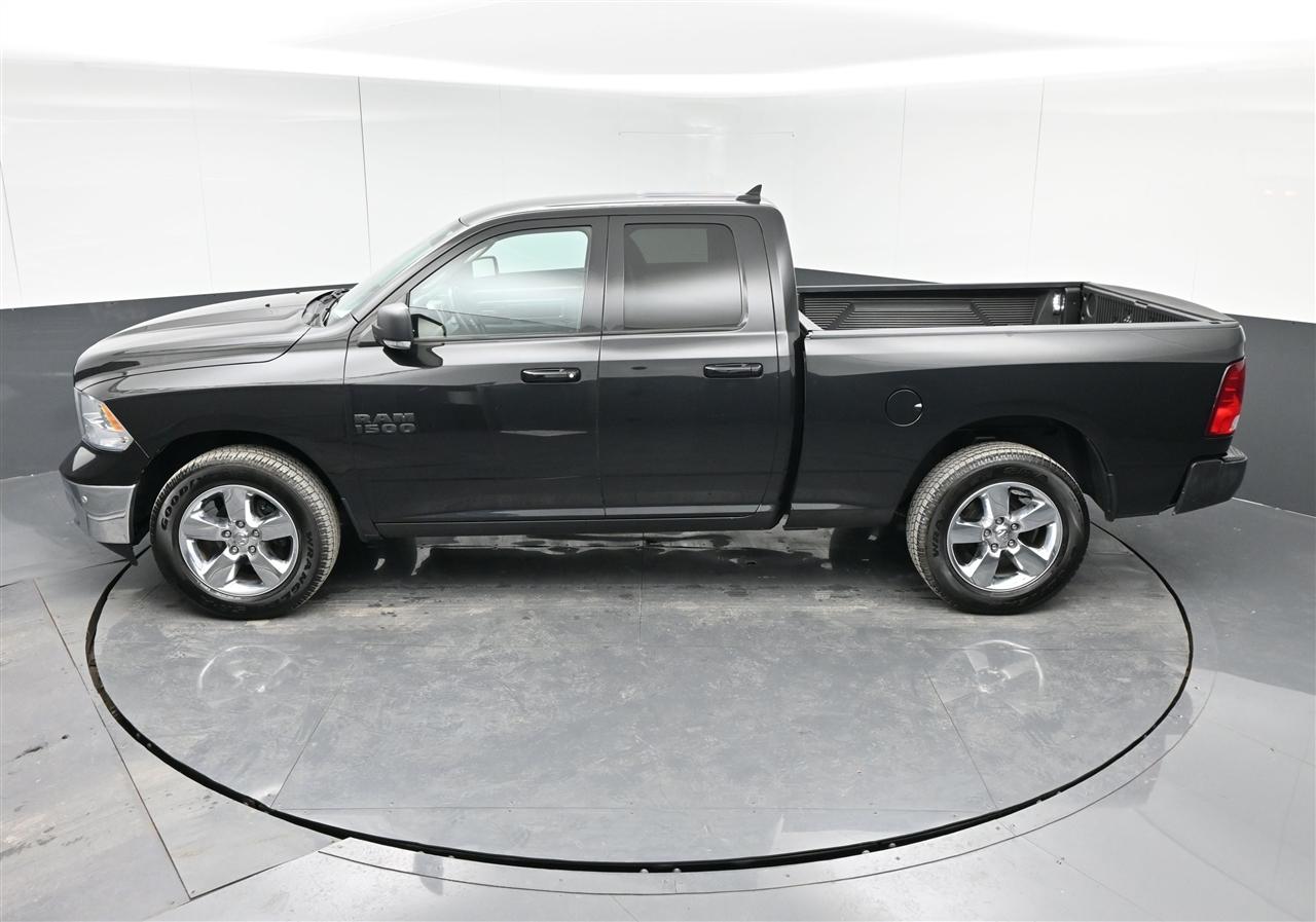 RAM 1500 SLT Quad Cab 4WD 2018
