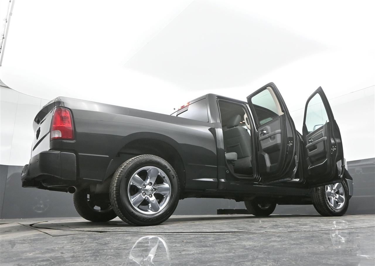 RAM 1500 SLT Quad Cab 4WD 2018