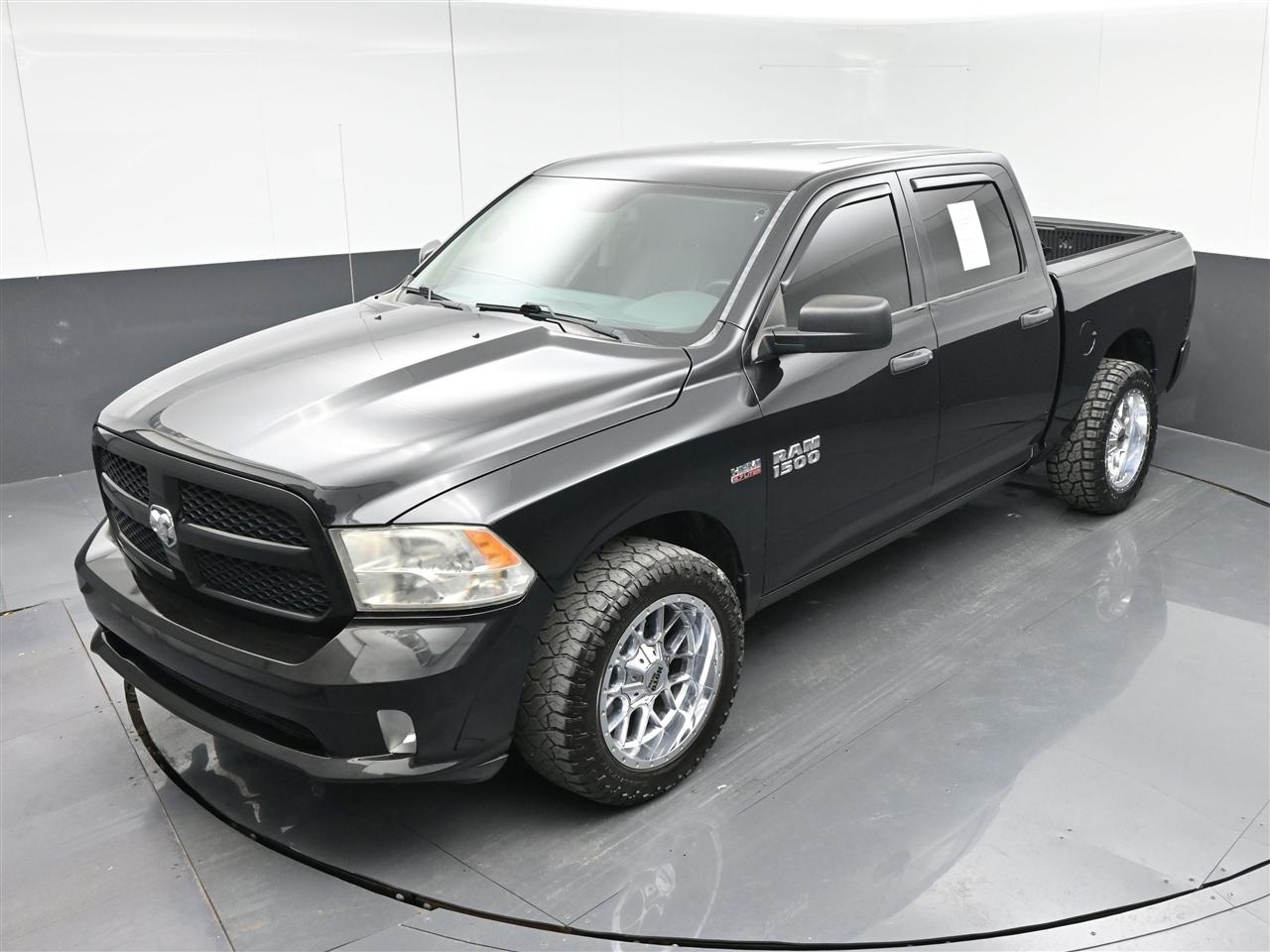 RAM 1500 Tradesman Crew Cab SWB 2WD 2017