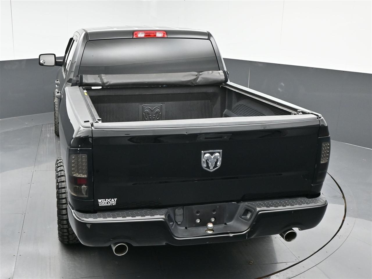 RAM 1500 Tradesman Crew Cab SWB 2WD 2017