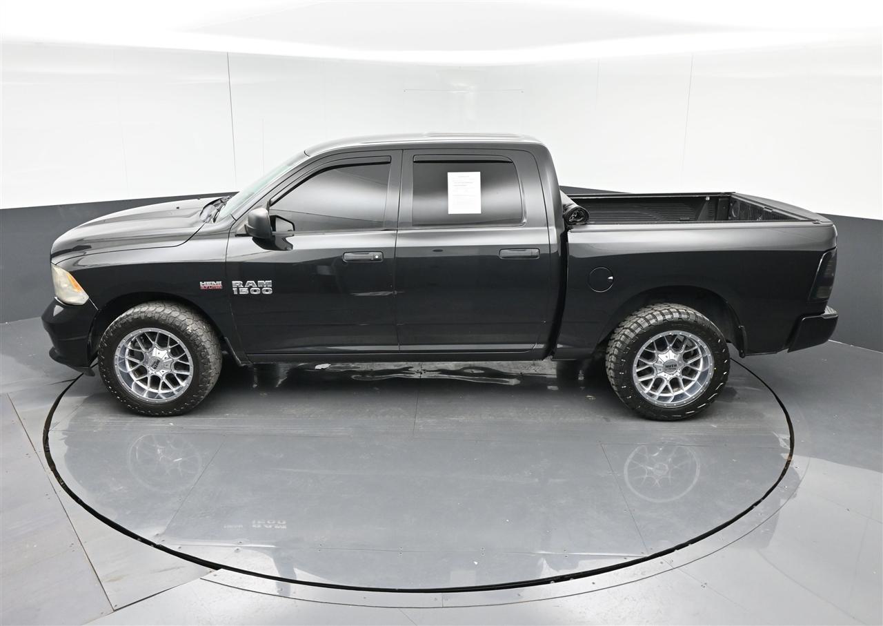 RAM 1500 Tradesman Crew Cab SWB 2WD 2017