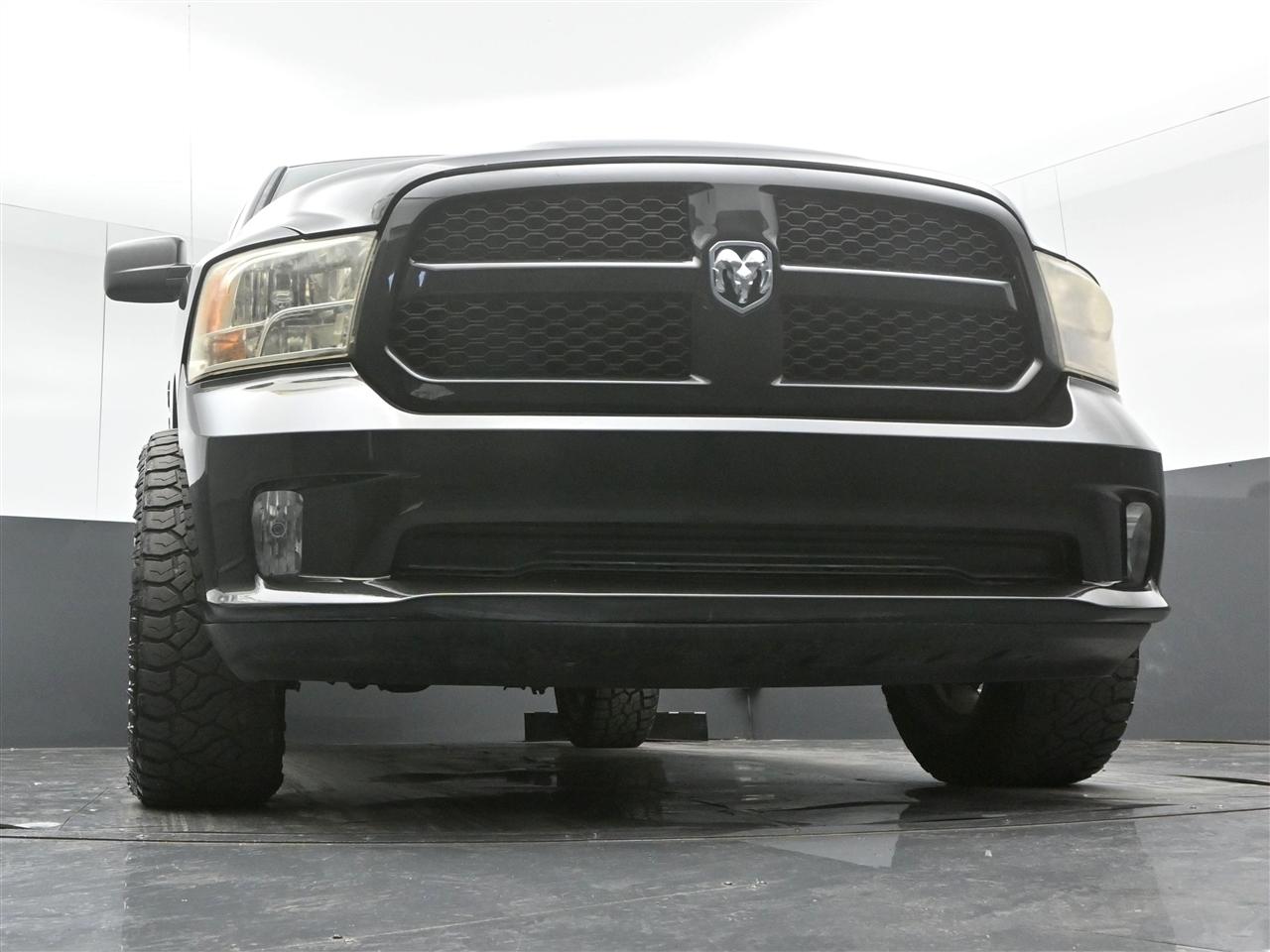 RAM 1500 Tradesman Crew Cab SWB 2WD 2017