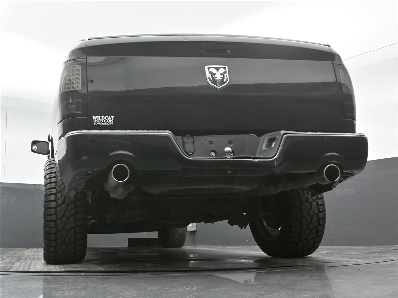 RAM 1500 Tradesman Crew Cab SWB 2WD 2017